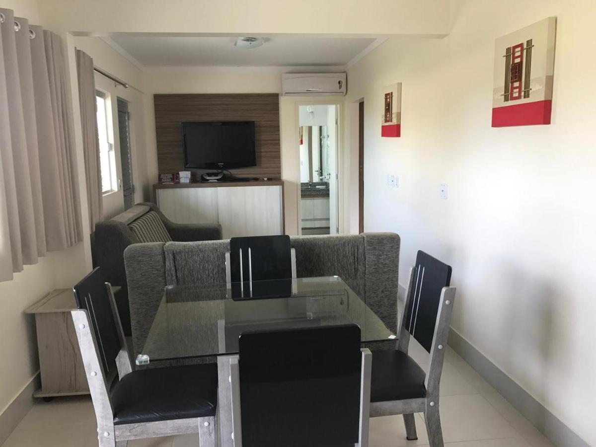 Lacqua Diroma 2 Flats Unidos Com 2 Suites E Banheiro Social Extra Caldas Novas Εξωτερικό φωτογραφία